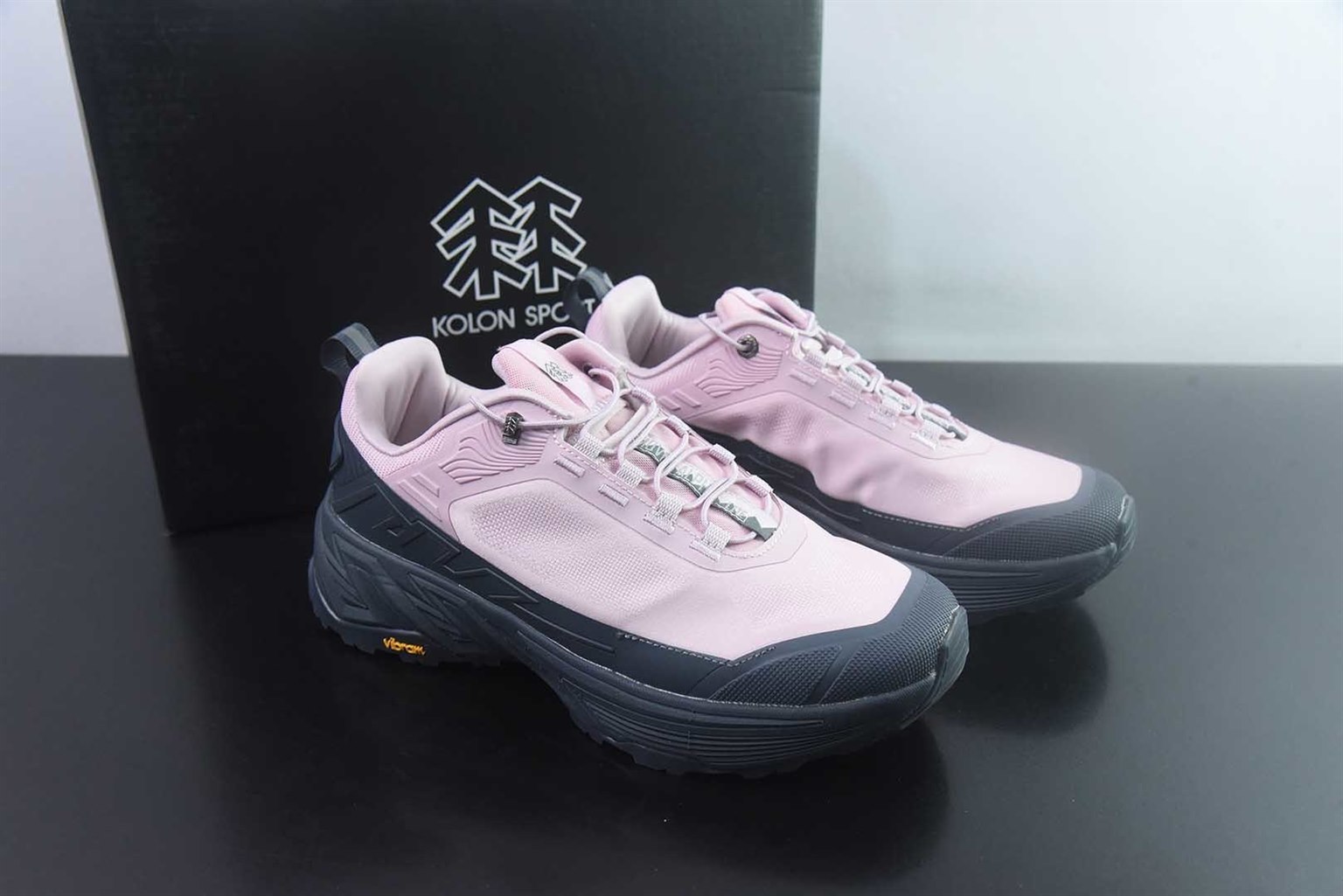 可隆 KOLON SPORT MOVE ALPHA lite 耐磨透气轻便 粉色低帮徒步鞋 纯原版本 货号:LUFH6MN040 主图