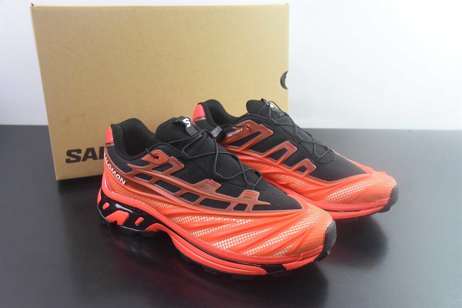 萨洛蒙 SALOMON XT-EVO 运动潮流城市休闲复古舒适透气 低帮 黑橙跑步鞋 纯原版本 货号:L49177900 主图
