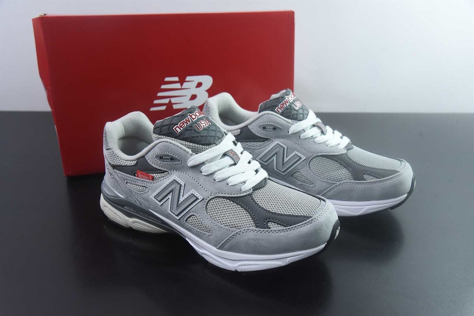 新百伦 New Balance 990v3 Made in USA 复古 灰色跑鞋 纯原版本 货号:M990VS3 主图