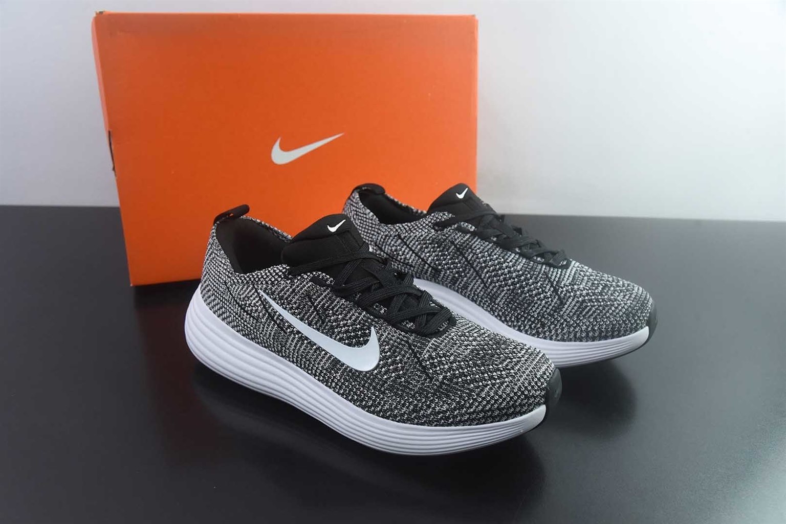 耐克 Nike Structure 26 ReactX 泡棉中底 公路 黑白跑鞋 官方 纯原版本 货号:IV5703-200 主图