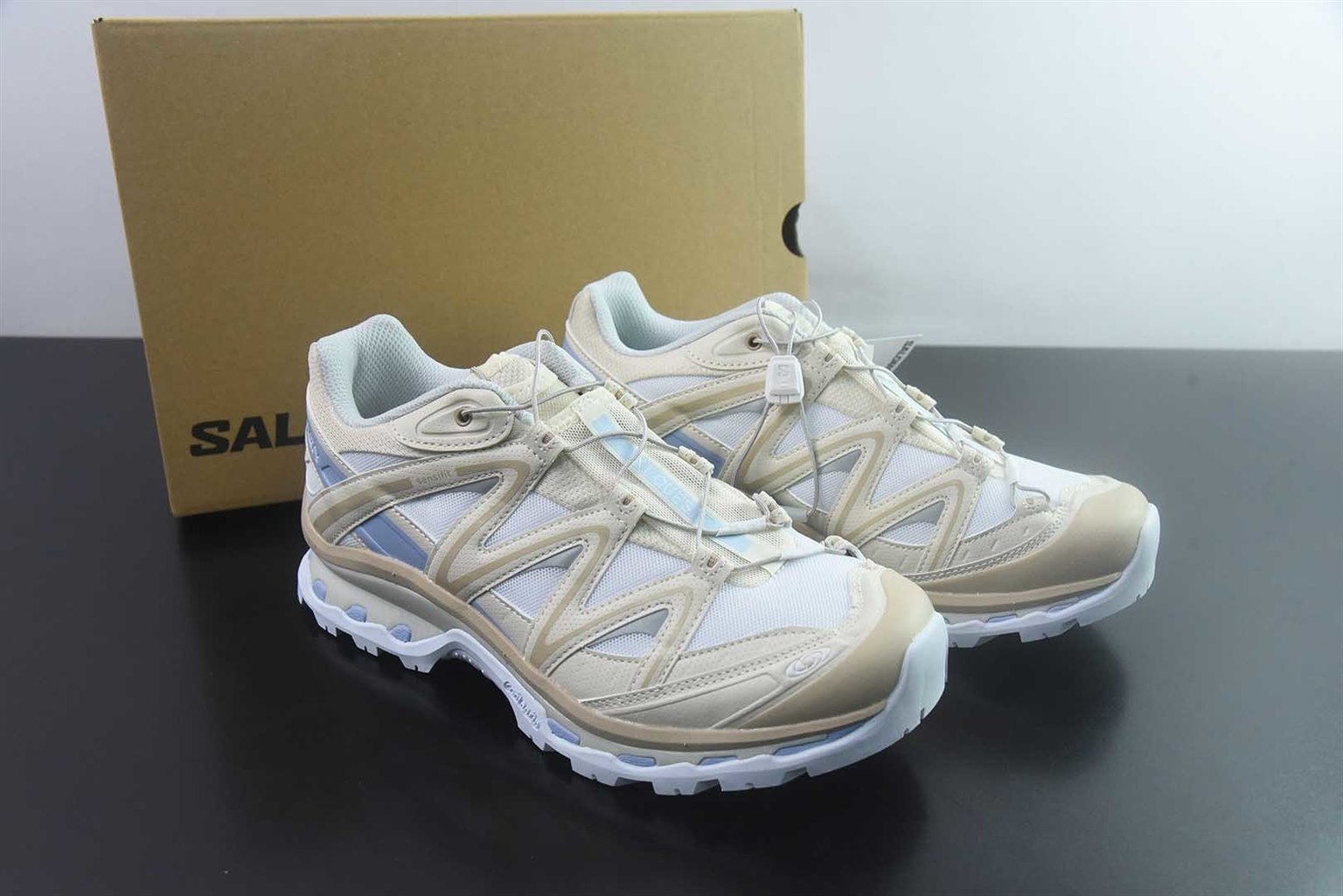 萨洛蒙 SALOMON XT-Quest 探索者系列户外越野 米白跑鞋 492618-24 纯原版本 货号：ELM27322830 主图
