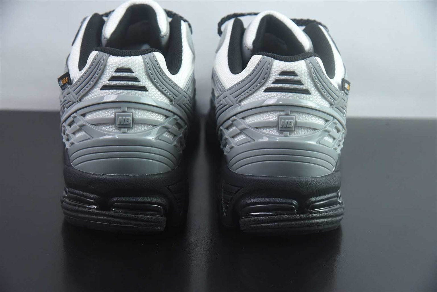 新百伦 New Balance 1906 系列复古老爹风休闲运动 银灰慢跑鞋 纯原版本 货号：U19064W2 实拍细节图