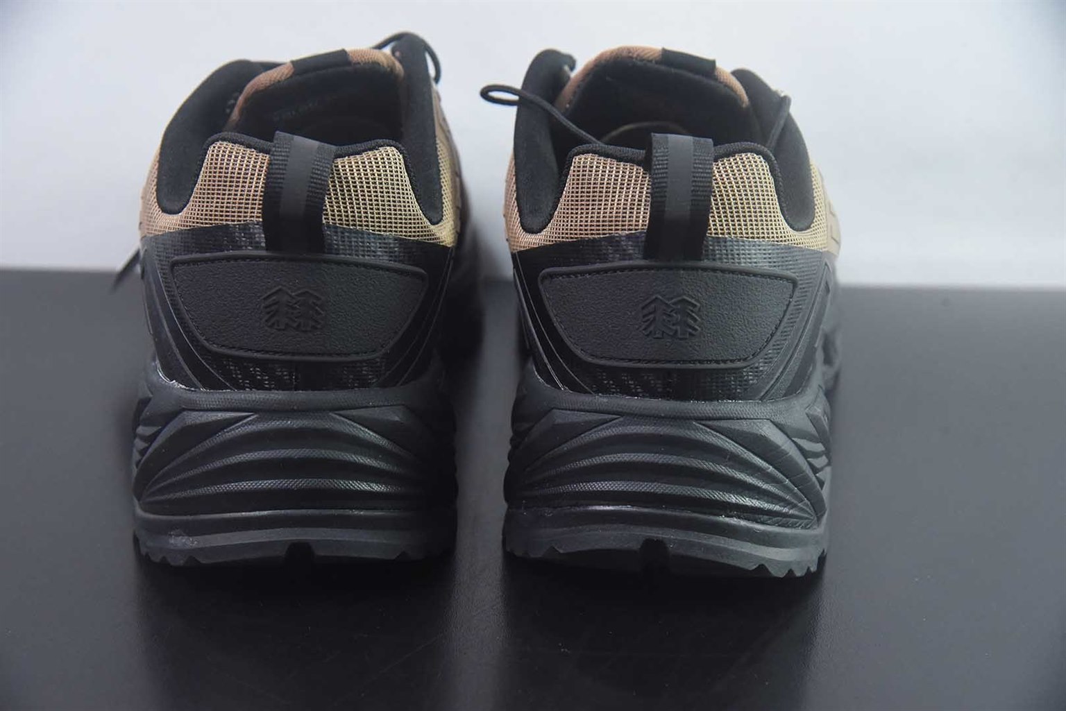 可隆 KOLON SPORT MOVE ALPHA lite 耐磨透气轻便 卡其低帮徒步鞋 纯原版本 货号:LUFH5AN038 实拍细节图