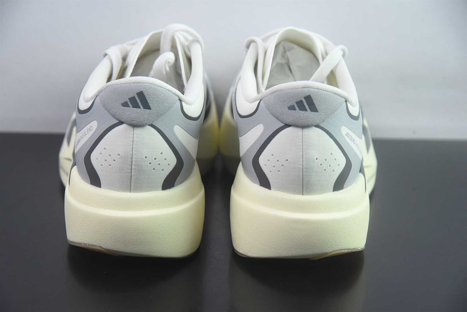 阿迪达斯 Adidas Adizero Evo SL EXO M 舒适百搭 低帮休闲 银灰跑步鞋 纯原版本 货号:KJ0430 实拍细节图