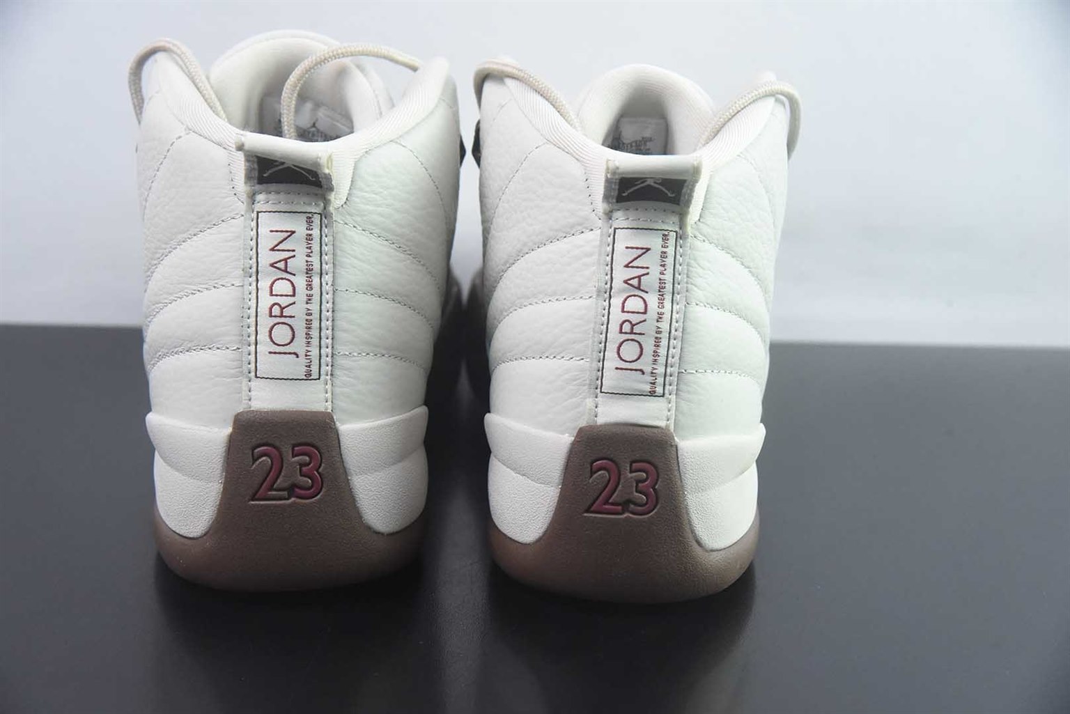 乔丹 Air Jordan 12 Retro Fireside 篝火 米棕低帮篮球鞋 纯原版本 货号：CT8013-105 实拍细节图