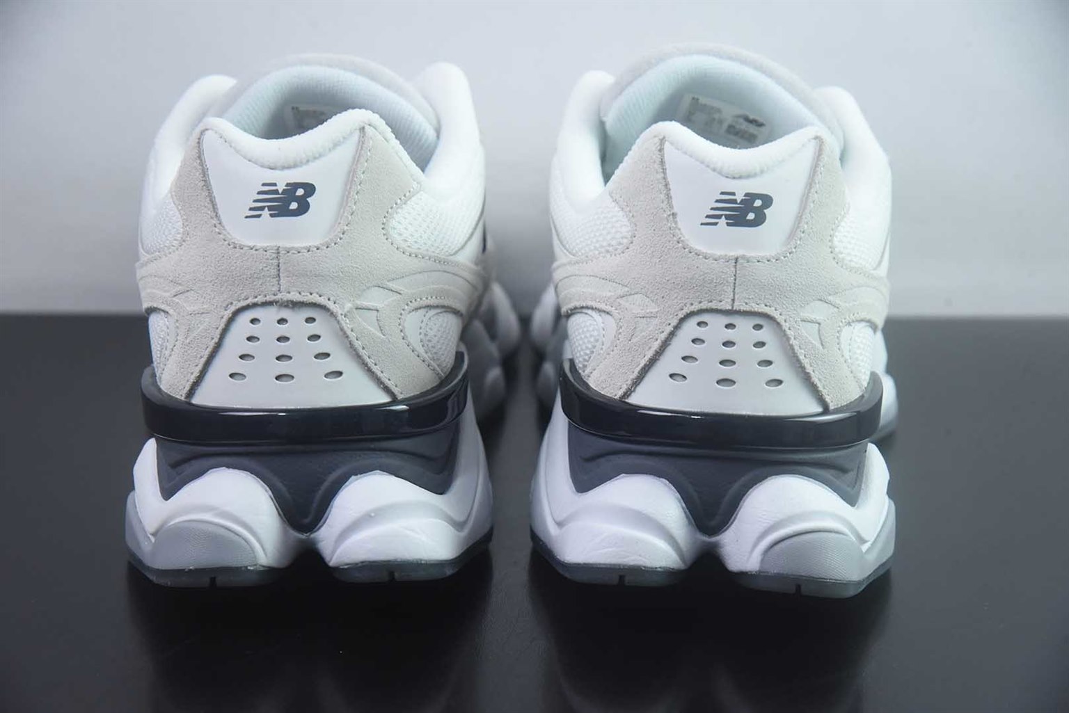 新百伦 New Balance NB9060 灰色 纯原版本 货号:U90608OL 实拍细节图