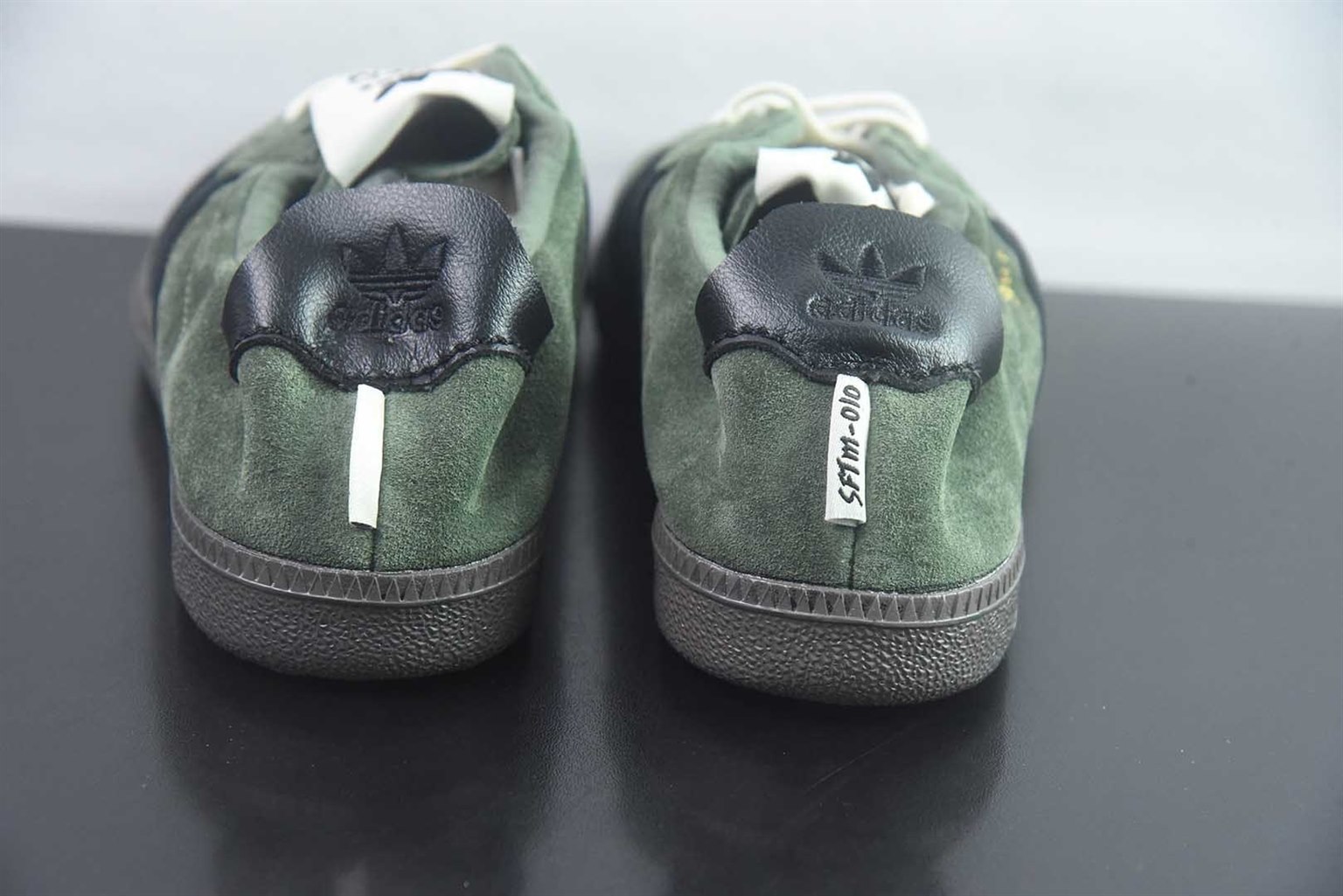 阿迪达斯 Adidas originals x Song For The Mute Samba 阿迪休闲 绿白德训鞋 纯原版本 货号：HP8257 实拍细节图