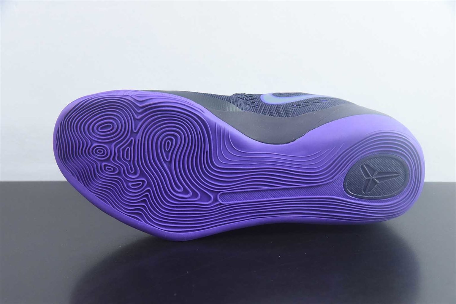 耐克 Nike Kobe 9 EM Low Protro 紫色低帮篮球鞋 纯原版本 货号：IH1401-500 实拍细节图