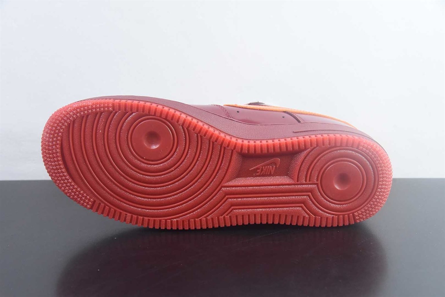 耐克 Nike Air Force 1 Patent Pack 红色 纯原版本 货号：IO4489-601 实拍细节图