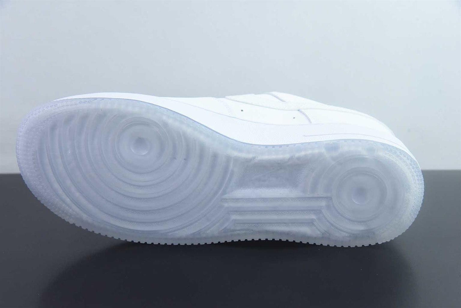 耐克 Nike Air Force 1 Low White Lotus 白粉低帮板鞋 纯原版本 货号：IV4453-100 实拍细节图