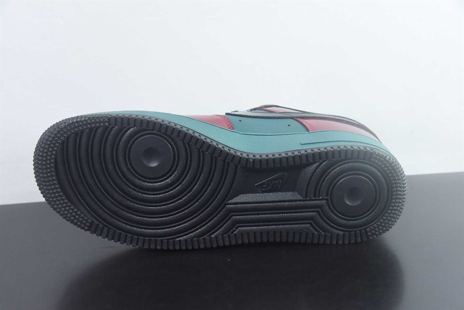 耐克 Nike Air Force 1 Low Patent 牛肉西兰花 红绿低帮板鞋 纯原版本 货号:IX4088-352 实拍细节图