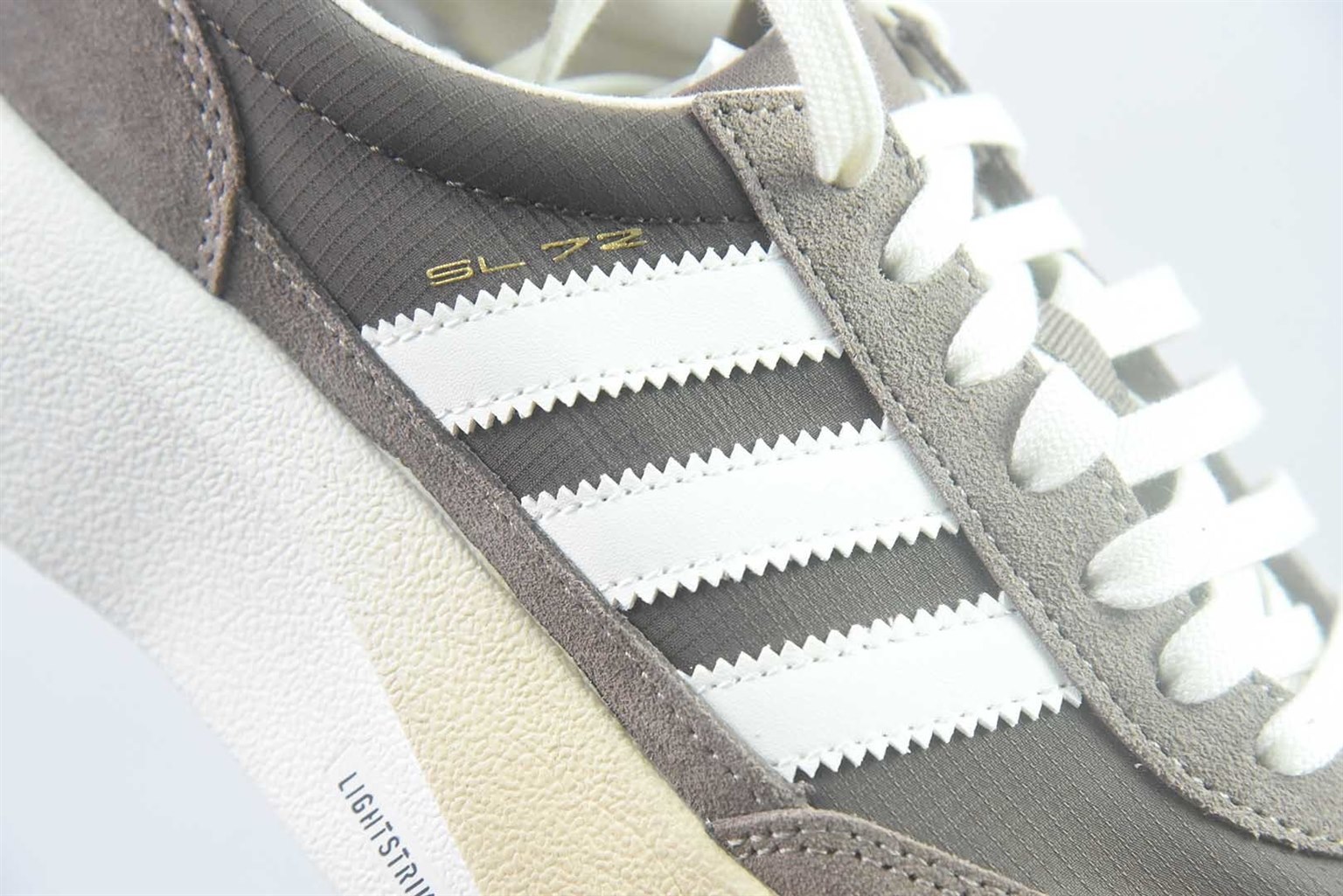 阿迪达斯 Adidas Adizero Pro Evo SL 72 舒适百搭 低帮 休闲 灰色跑步鞋 纯原版本 货号:KK3071 实拍细节图