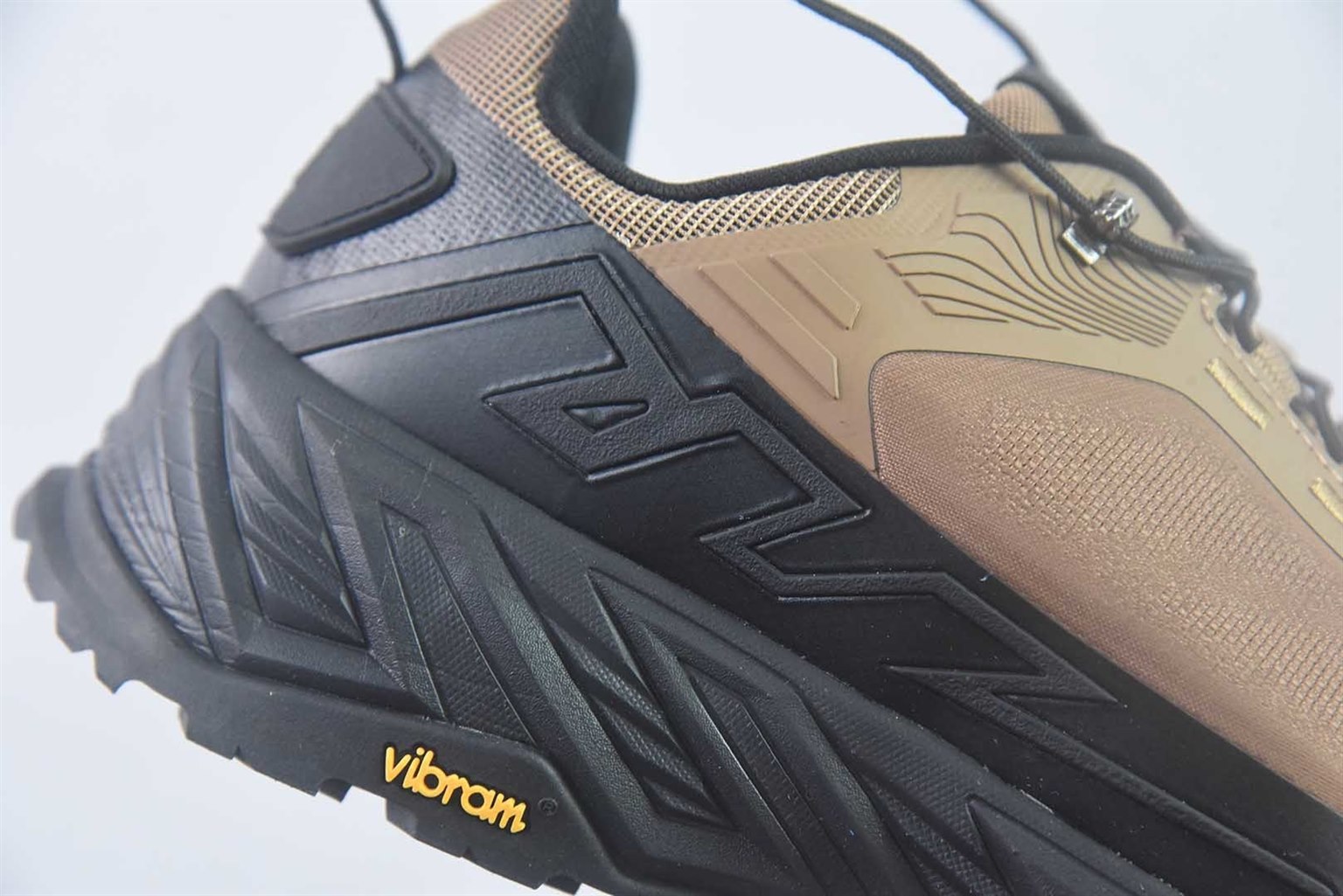 可隆 KOLON SPORT MOVE ALPHA lite 耐磨透气轻便 卡其低帮徒步鞋 纯原版本 货号:LUFH5AN038 实拍细节图