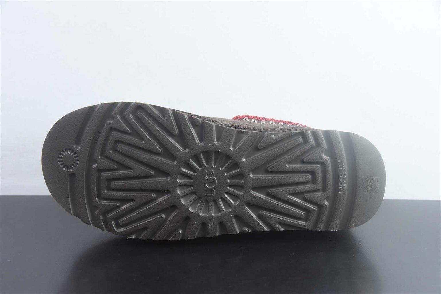 UGG W Heritage Lace-Up 系带毛毛厚底 棕色拖鞋 纯原版本 货号:1180361-SNDC 实拍细节图