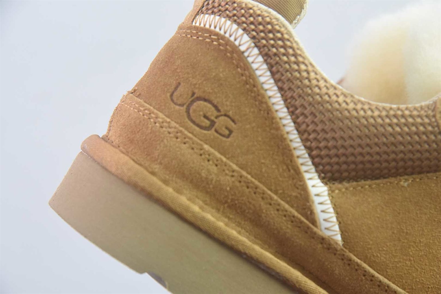 UGG W Lowmel 低帮运动风羊毛鞋 栗色 纯原版本 货号:QAJJ75085437 实拍细节图