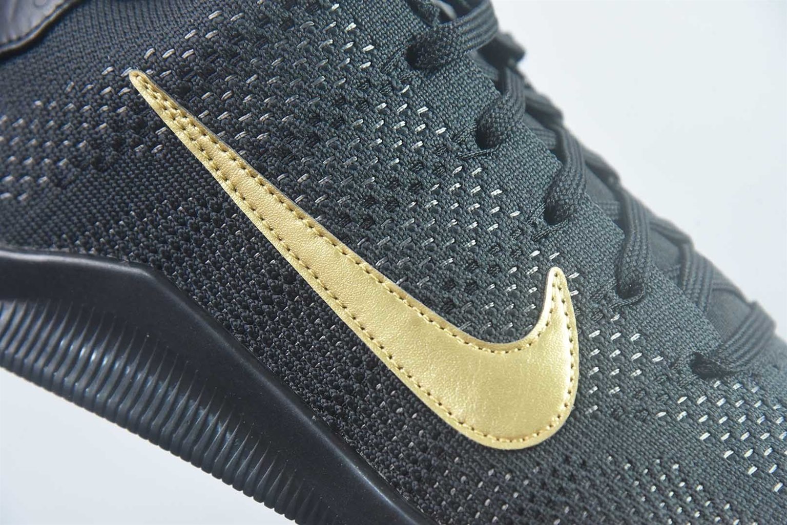耐克 Nike Kobe 11 Elite Low Protro Fade To Black 黑金低帮篮球鞋 纯原版本 货号:IM4260-001 实拍细节图