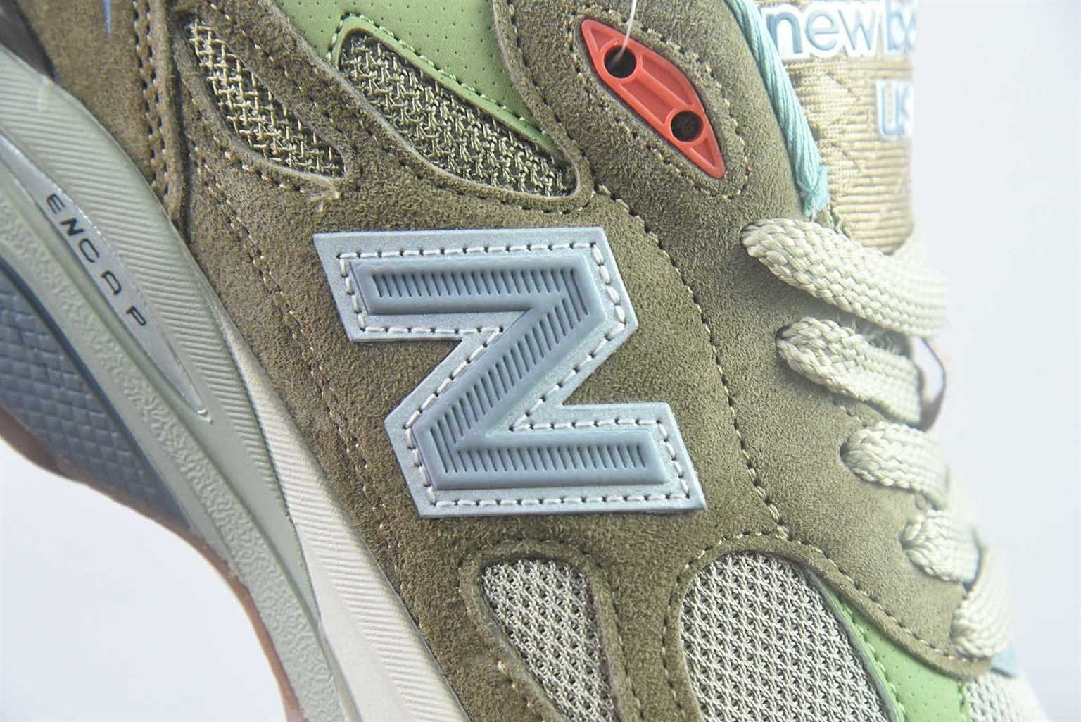 新百伦 New Balance 990v3 x Bodega 联名 复古 棕色跑鞋 纯原版本 货号:M990BD3 实拍细节图