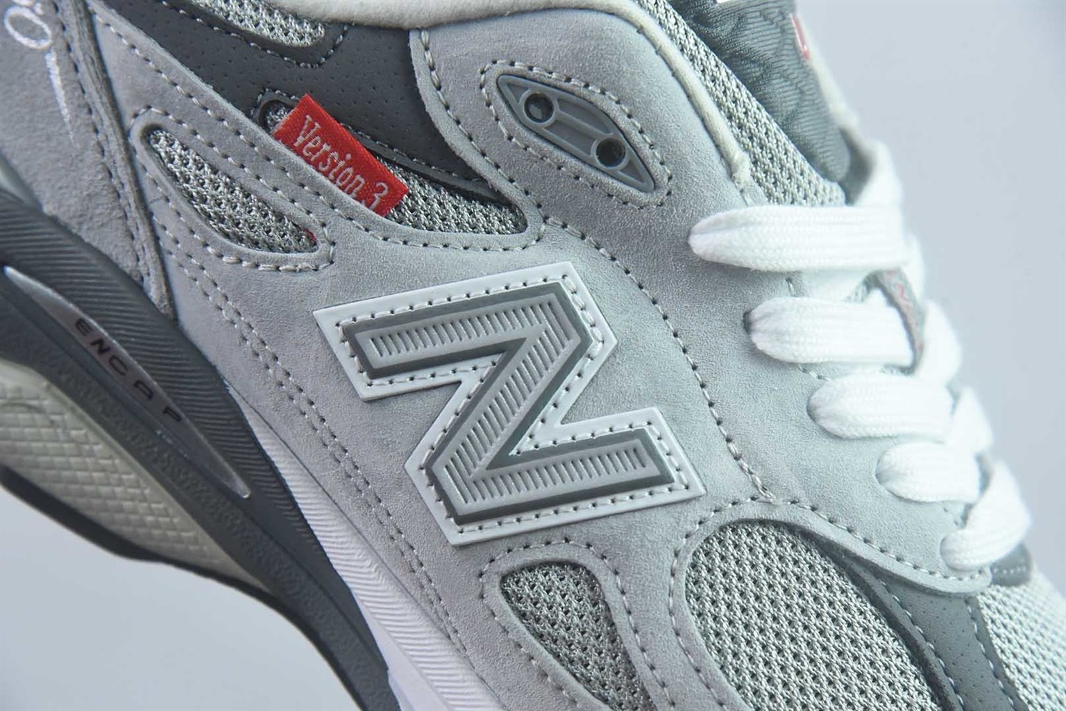 新百伦 New Balance 990v3 Made in USA 复古 灰色跑鞋 纯原版本 货号:M990VS3 实拍细节图