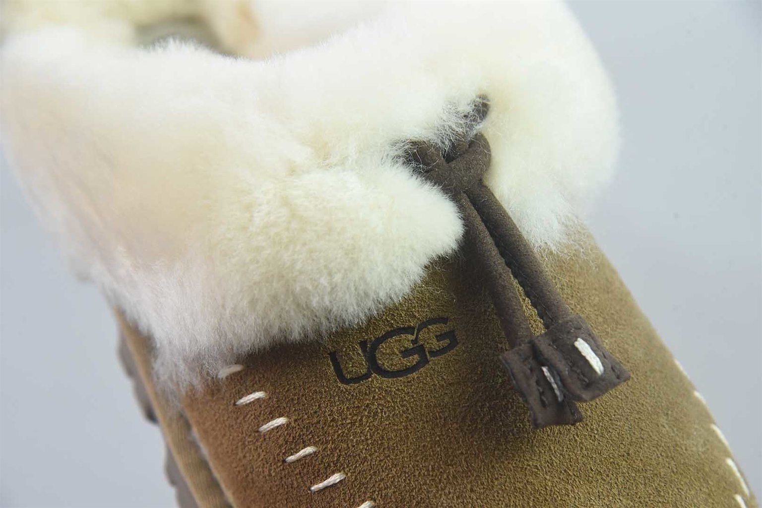 UGG Coquette 女子 棕色拖鞋 纯原版本 货号:EAJQ21684839 实拍细节图