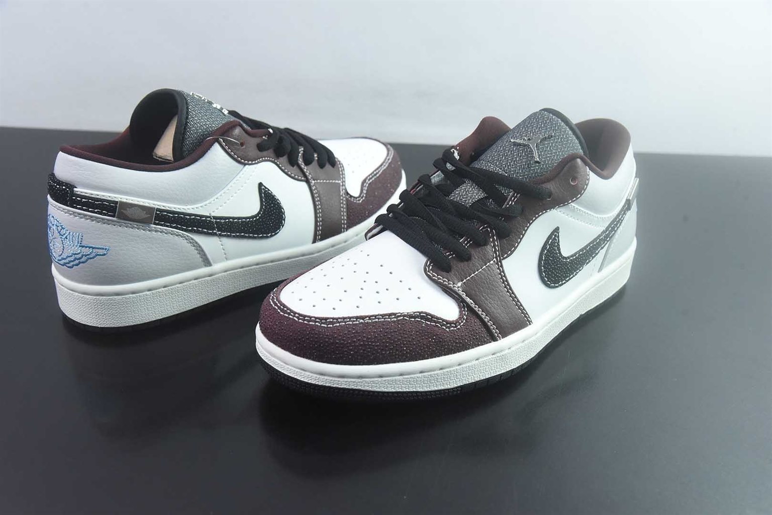 乔丹 Air Jordan 1 Low AJ1 白灰低帮休闲板鞋 纯原版本 货号:IZ5846-101 实拍细节图