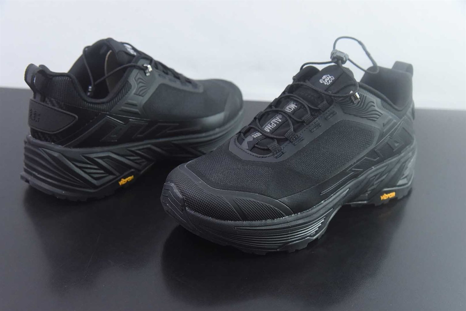 可隆 KOLON SPORT MOVE ALPHA lite 耐磨透气轻便 黑色低帮徒步鞋 纯原版本 货号:LUFH5AN038 实拍细节图
