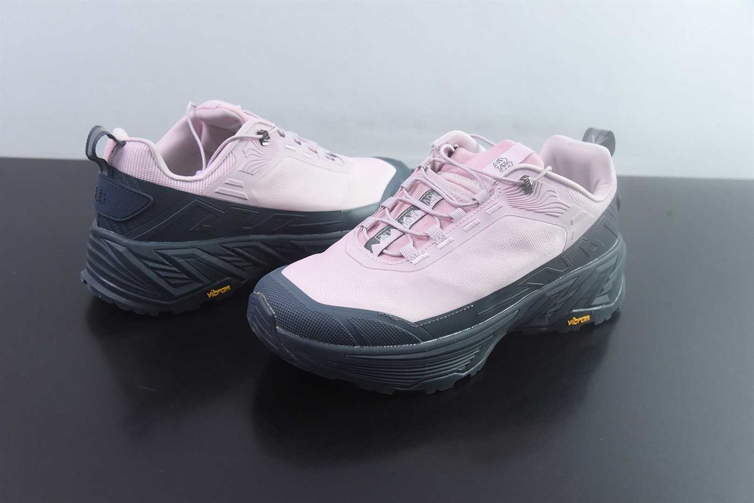 可隆 KOLON SPORT MOVE ALPHA lite 耐磨透气轻便 粉色低帮徒步鞋 纯原版本 货号:LUFH6MN040 实拍细节图