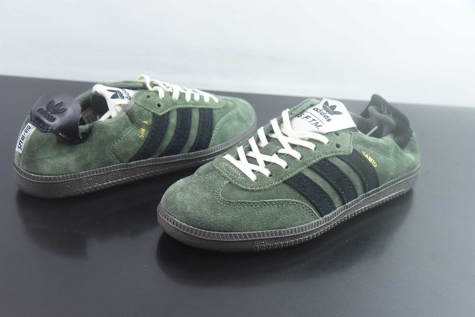 阿迪达斯 Adidas originals x Song For The Mute Samba 阿迪休闲 绿白德训鞋 纯原版本 货号：HP8257 实拍细节图