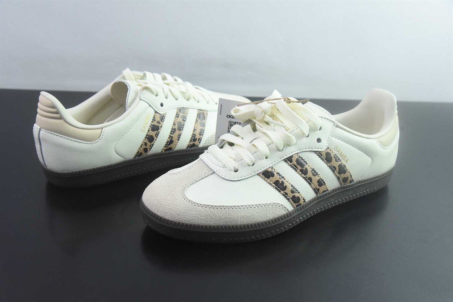 阿迪达斯 Adidas originals SAMBA OG Woody 柔软舒适 低帮 白棕 纯原版本 货号:JQ5874 实拍细节图