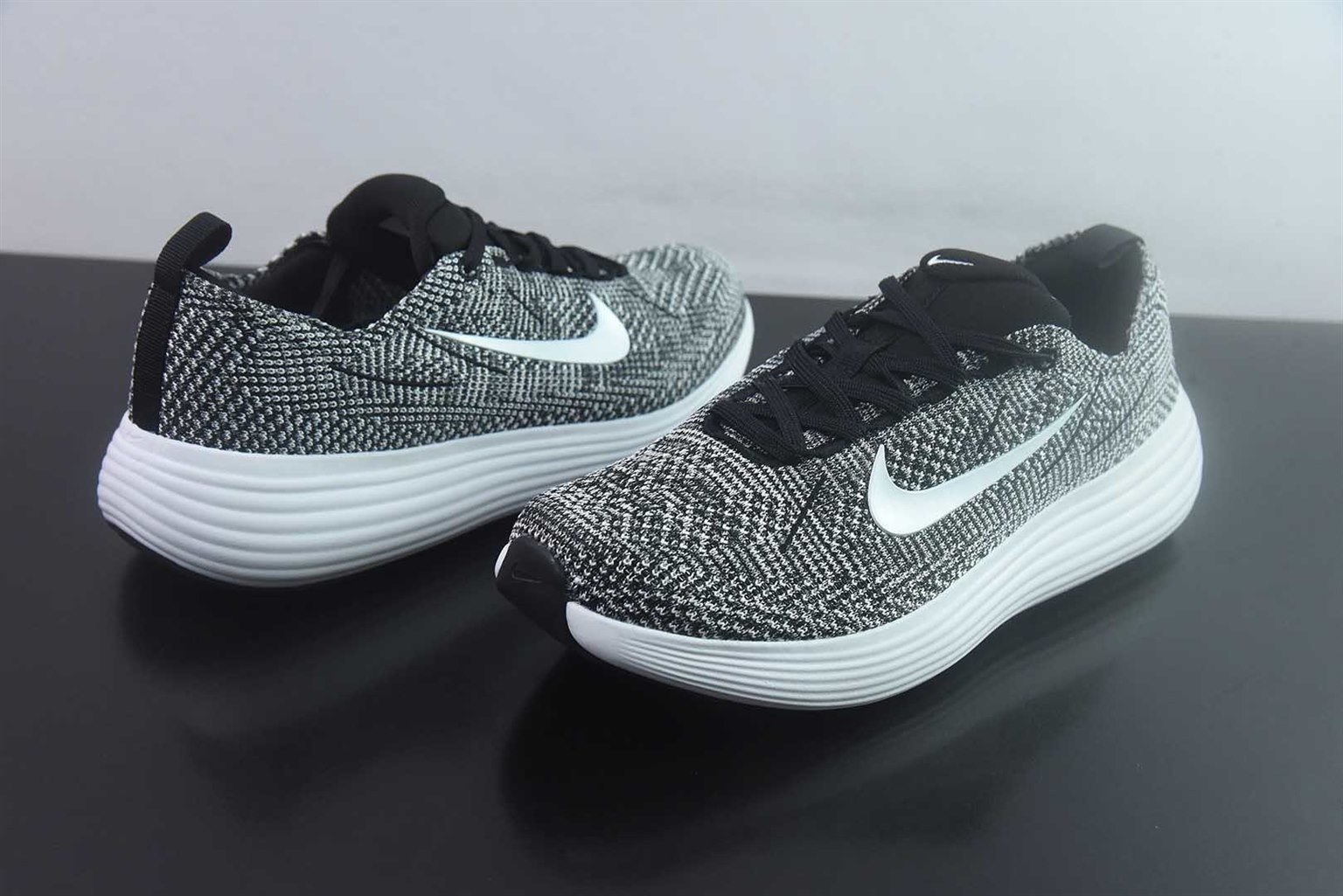 耐克 Nike Structure 26 ReactX 泡棉中底 公路 黑白跑鞋 官方 纯原版本 货号:IV5703-200 实拍细节图